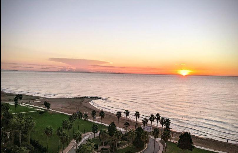Mondrian Magic World - Sea View First Line Of The Beach Oropesa del Mar Exteriér fotografie